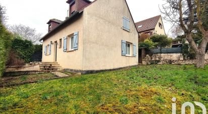 House 6 rooms of 143 m² in Jouy-Mauvoisin (78200)