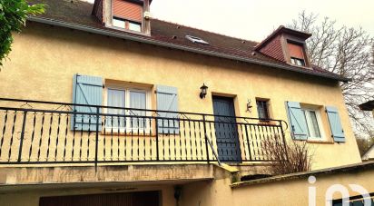 House 6 rooms of 143 m² in Jouy-Mauvoisin (78200)