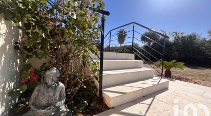 House 6 rooms of 141 m² in Carqueiranne (83320)