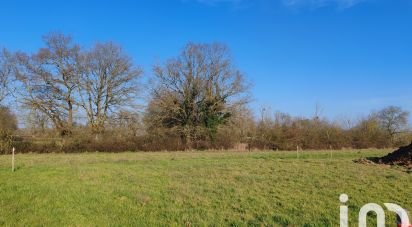 Land of 838 m² in Saint-Paul-du-Bois (49310)