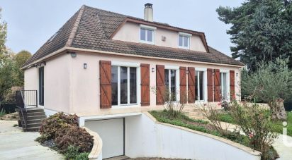 Maison traditionnelle 7 pièces de 170 m² à Saulx-les-Chartreux (91160)