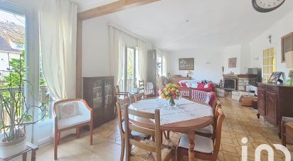 Traditional house 6 rooms of 135 m² in Maurepas (78310)