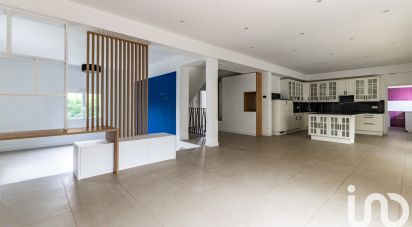 Pavillon 7 pièces de 245 m² à Chevigny-Saint-Sauveur (21800)