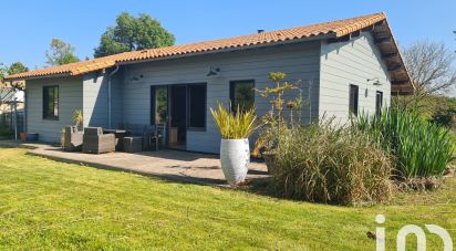 Pavilion 4 rooms of 82 m² in Saintes (17100)