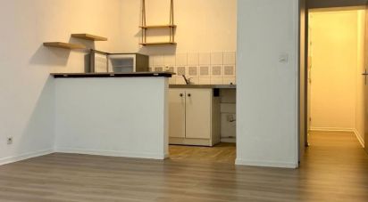 Apartment 2 rooms of 43 m² in Bordeaux (33000)