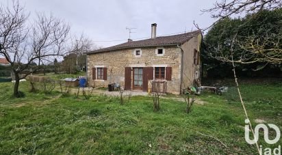 Village house 5 rooms of 103 m² in Les Adjots (16700)