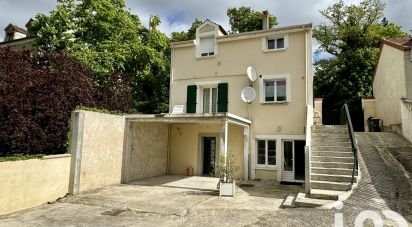 Traditional house 7 rooms of 224 m² in Soisy-sur-Seine (91450)