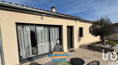 Maison 5 pièces de 113 m² à Chenereilles (42560)