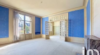 House 14 rooms of 304 m² in Quimper (29000)