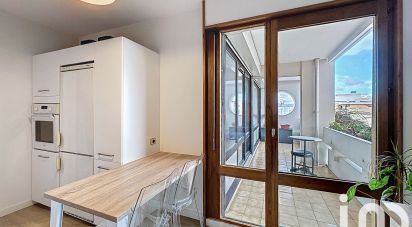 Apartment 4 rooms of 92 m² in Villeurbanne (69100)