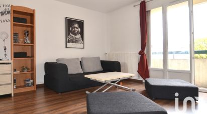 Studio 1 room of 38 m² in Poissy (78300)