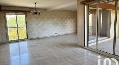 Apartment 5 rooms of 109 m² in Hyères (83400)