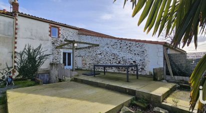 Longere 6 rooms of 140 m² in Chauché (85140)