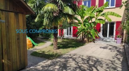 House 6 rooms of 100 m² in Orly (94310)