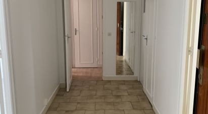 Apartment 3 rooms of 69 m² in Sens (89100)