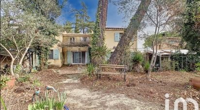 Traditional house 7 rooms of 170 m² in Aix-en-Provence (13100)