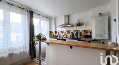 Apartment 3 rooms of 71 m² in Lille (59000)