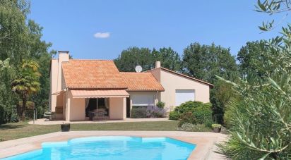 House 7 rooms of 158 m² in Vouillé (86190)