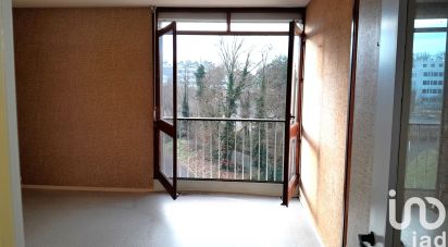 Apartment 3 rooms of 59 m² in Avon (77210)