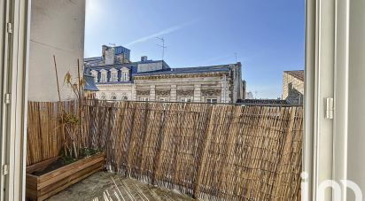 Apartment 4 rooms of 92 m² in Bordeaux (33000)