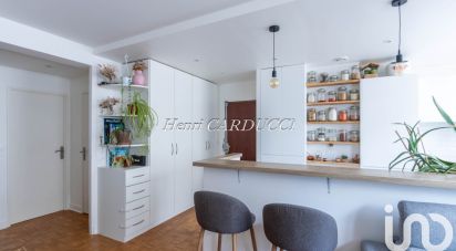 Apartment 3 rooms of 55 m² in Paris (75017)