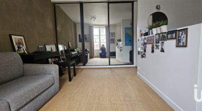 Apartment 2 rooms of 44 m² in Paris (75016)