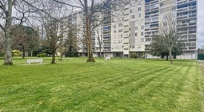 Apartment 4 rooms of 71 m² in Mérignac (33700)