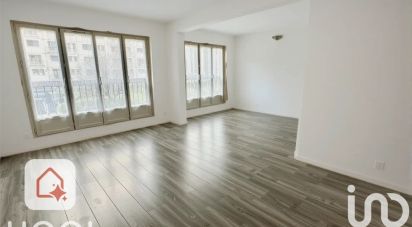 Appartement 5 pièces de 87 m² à Chilly-Mazarin (91380)