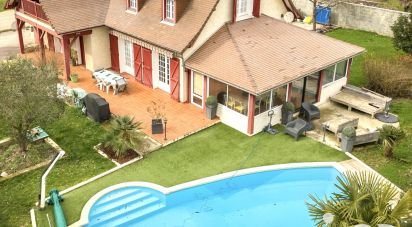 House 7 rooms of 180 m² in Os-Marsillon (64150)