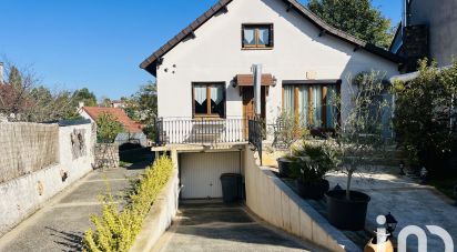 House 6 rooms of 116 m² in Vaux-le-Pénil (77000)