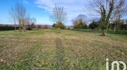 Land of 2,318 m² in Amendeuix-Oneix (64120)