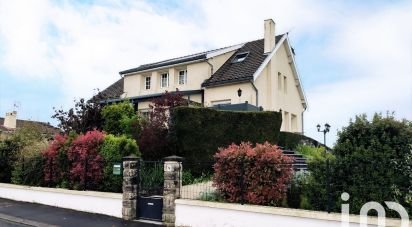 Maison traditionnelle 7 pièces de 135 m² à Château-Porcien (08360)