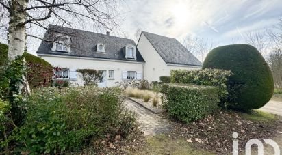 Traditional house 6 rooms of 145 m² in Saint-Denis-en-Val (45560)