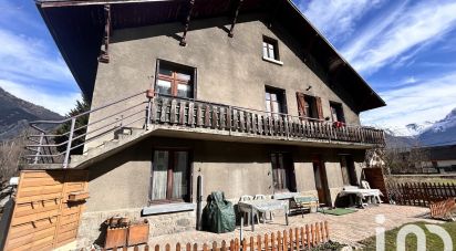 House 11 rooms of 216 m² in Le Bourg-d'Oisans (38520)