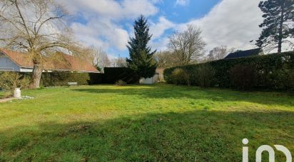 Land of 765 m² in Saint-Fuscien (80680)