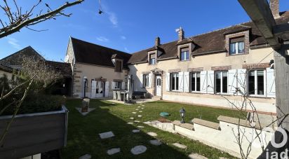 Longere 7 rooms of 267 m² in Bagneaux (89190)