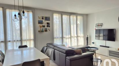 Apartment 3 rooms of 71 m² in Chilly-Mazarin (91380)