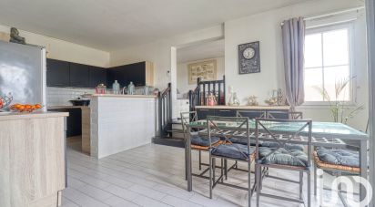 Appartement 5 pièces de 82 m² à La Chapelle-en-Serval (60520)