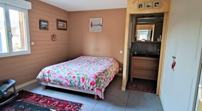 House 7 rooms of 230 m² in DOUÉ EN ANJOU (49700)