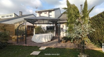 House 5 rooms of 115 m² in Les Baux-Sainte-Croix (27180)