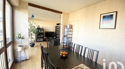 Apartment 4 rooms of 76 m² in Ris-Orangis (91130)