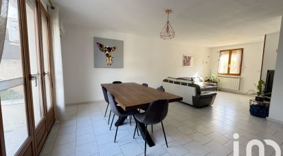 House 4 rooms of 90 m² in Six-Fours-les-Plages (83140)