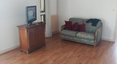 Apartment 3 rooms of 67 m² in Tarbes (65000)