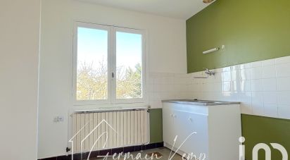 House 4 rooms of 70 m² in LES ABRETS (38490)