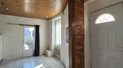 Townhouse 3 rooms of 63 m² in Argentonnay (79150)