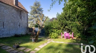 House 6 rooms of 105 m² in Villers-en-Arthies (95510)