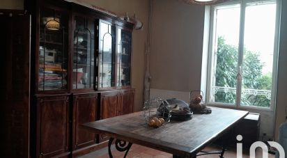 House 6 rooms of 160 m² in Le Puy-Notre-Dame (49260)