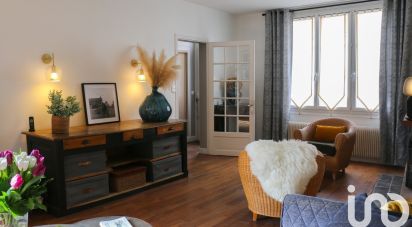 Maison 9 pièces de 215 m² à Bléré (37150)