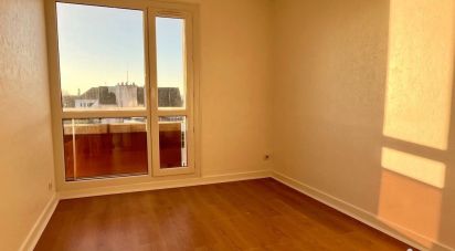 Apartment 4 rooms of 82 m² in Lorient (56100)