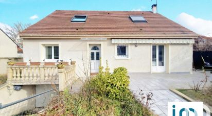 Maison 7 pièces de 125 m² à Rosny-sur-Seine (78710)